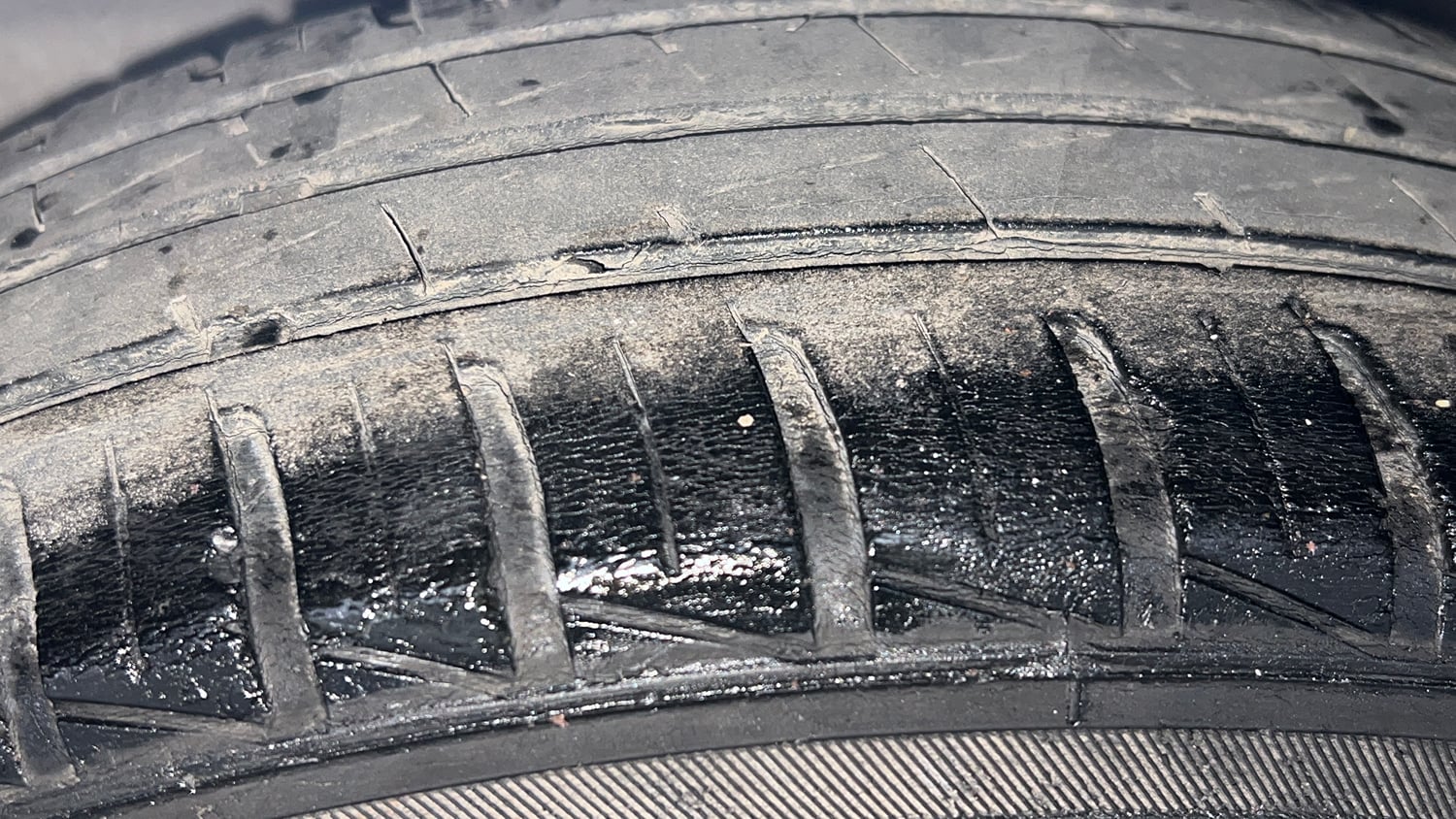 Used 2022 Hyundai Santro Era Executive Petrol Manual tyres RIGHT REAR TYRE TREAD VIEW