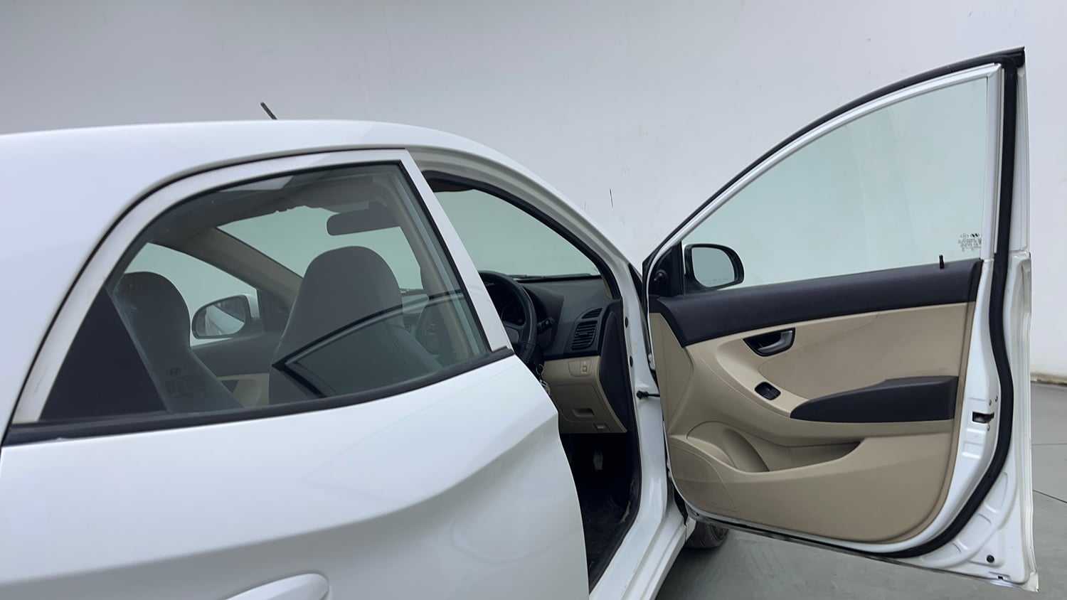 Used 2013 Hyundai Eon Sportz Petrol Manual interior RIGHT FRONT DOOR OPEN VIEW