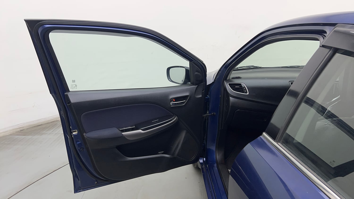 Used 2019 Maruti Suzuki Baleno Zeta Petrol Manual interior LEFT FRONT DOOR OPEN VIEW