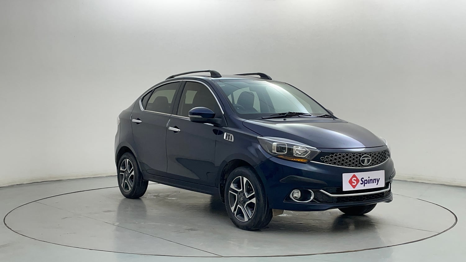 Used 2019 Tata Tigor Revotron XZA+ Petrol Automatic exterior RIGHT FRONT CORNER VIEW