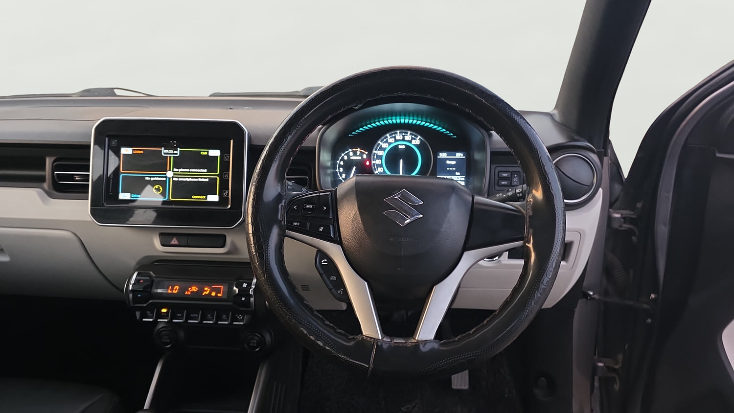 Used 2019 Maruti Suzuki Ignis Alpha 1.2 AMT Petrol Automatic interior STEERING VIEW