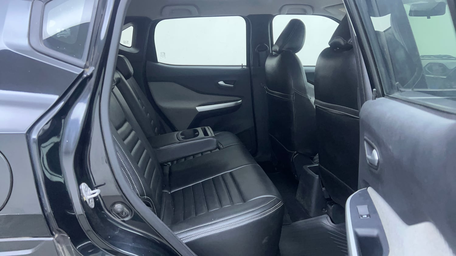 Used 2021 Nissan Magnite XV Turbo CVT Petrol Automatic interior RIGHT SIDE REAR DOOR CABIN VIEW