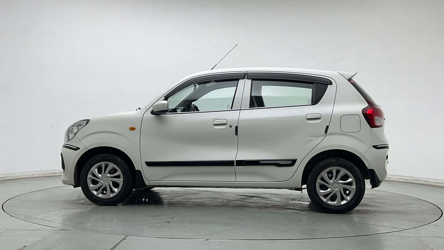 Used 2022 Maruti Suzuki Celerio VXi Petrol Manual exterior LEFT SIDE VIEW