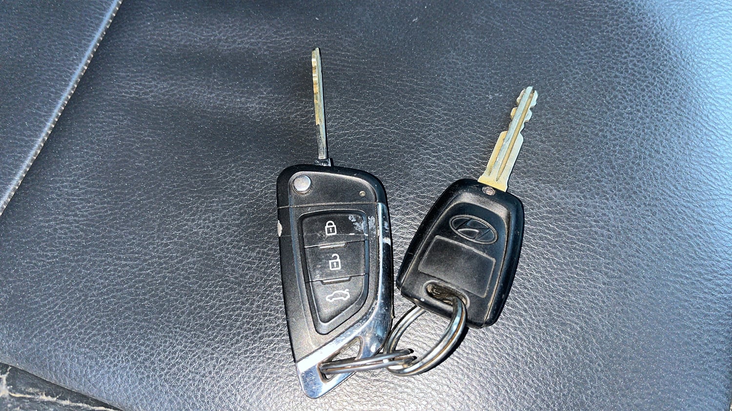 Used 2013 Hyundai Eon Sportz Petrol Manual extra CAR KEY VIEW