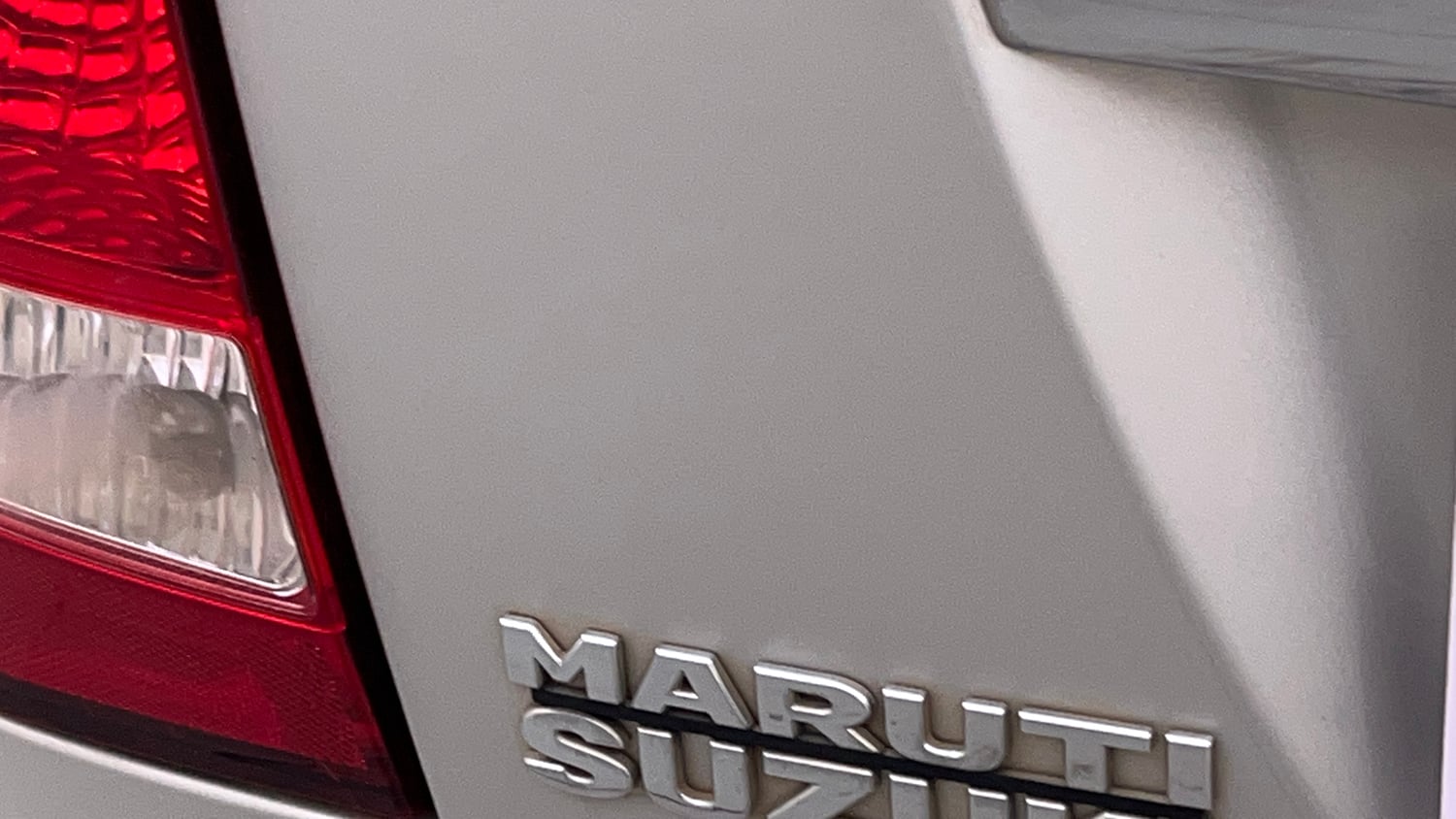Used 2017 Maruti Suzuki Wagon R VXI Petrol Manual dents MINOR DENT