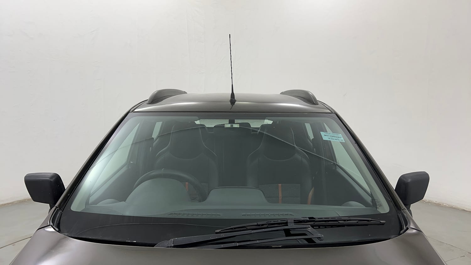 Used 2016 Renault Kwid RXT Petrol Manual exterior FRONT WINDSHIELD VIEW