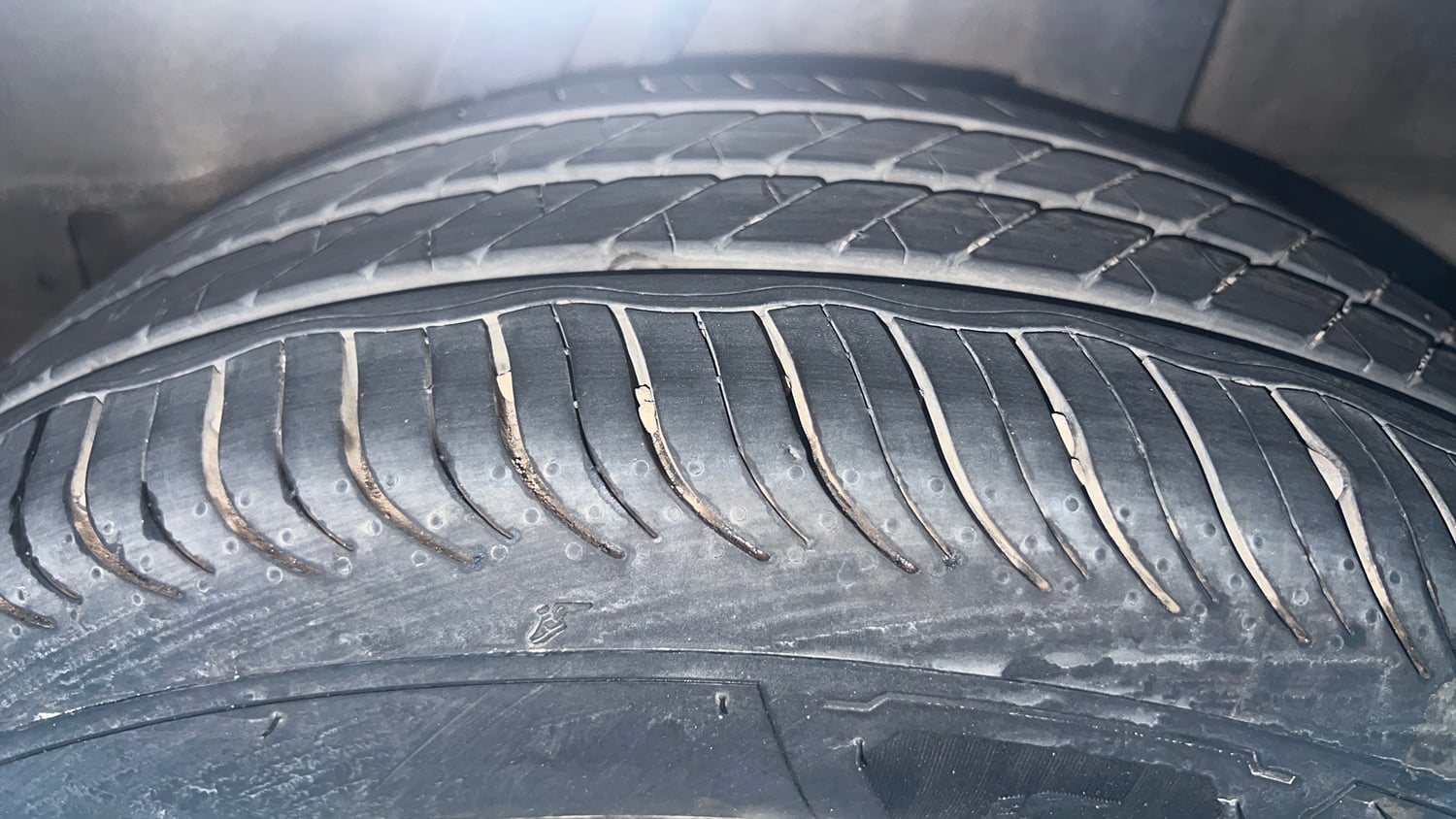 Used 2017 Honda City VX CVT Petrol Petrol Automatic tyres LEFT REAR TYRE TREAD VIEW