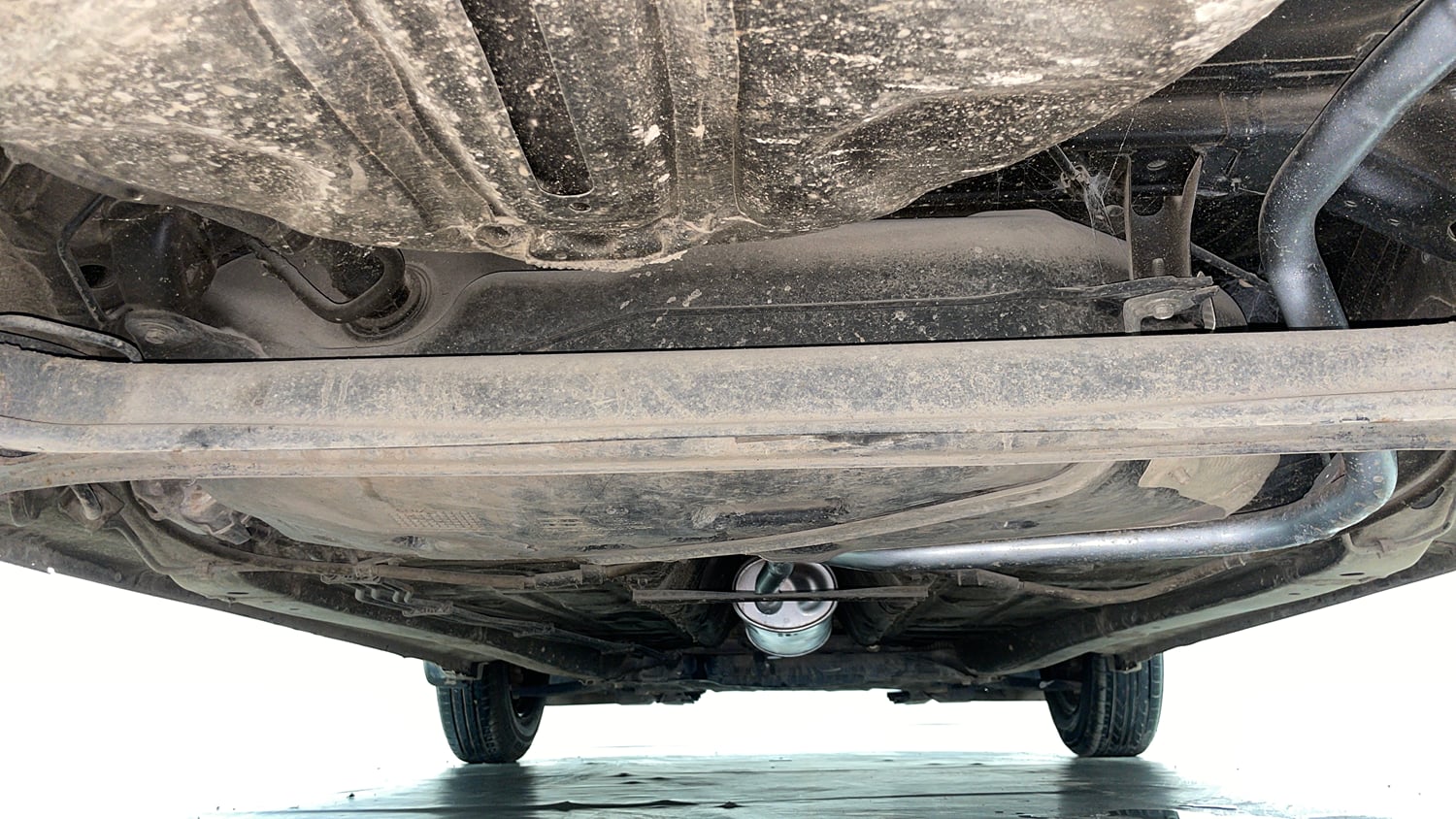Used 2020 Maruti Suzuki Swift VXi Petrol Manual extra REAR UNDERBODY VIEW (TAKEN FROM REAR)