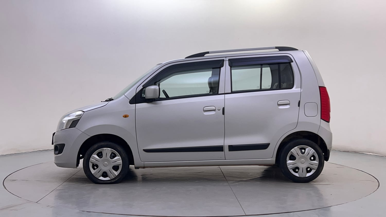 Used 2017 Maruti Suzuki Wagon R VXI Petrol Manual exterior LEFT SIDE VIEW