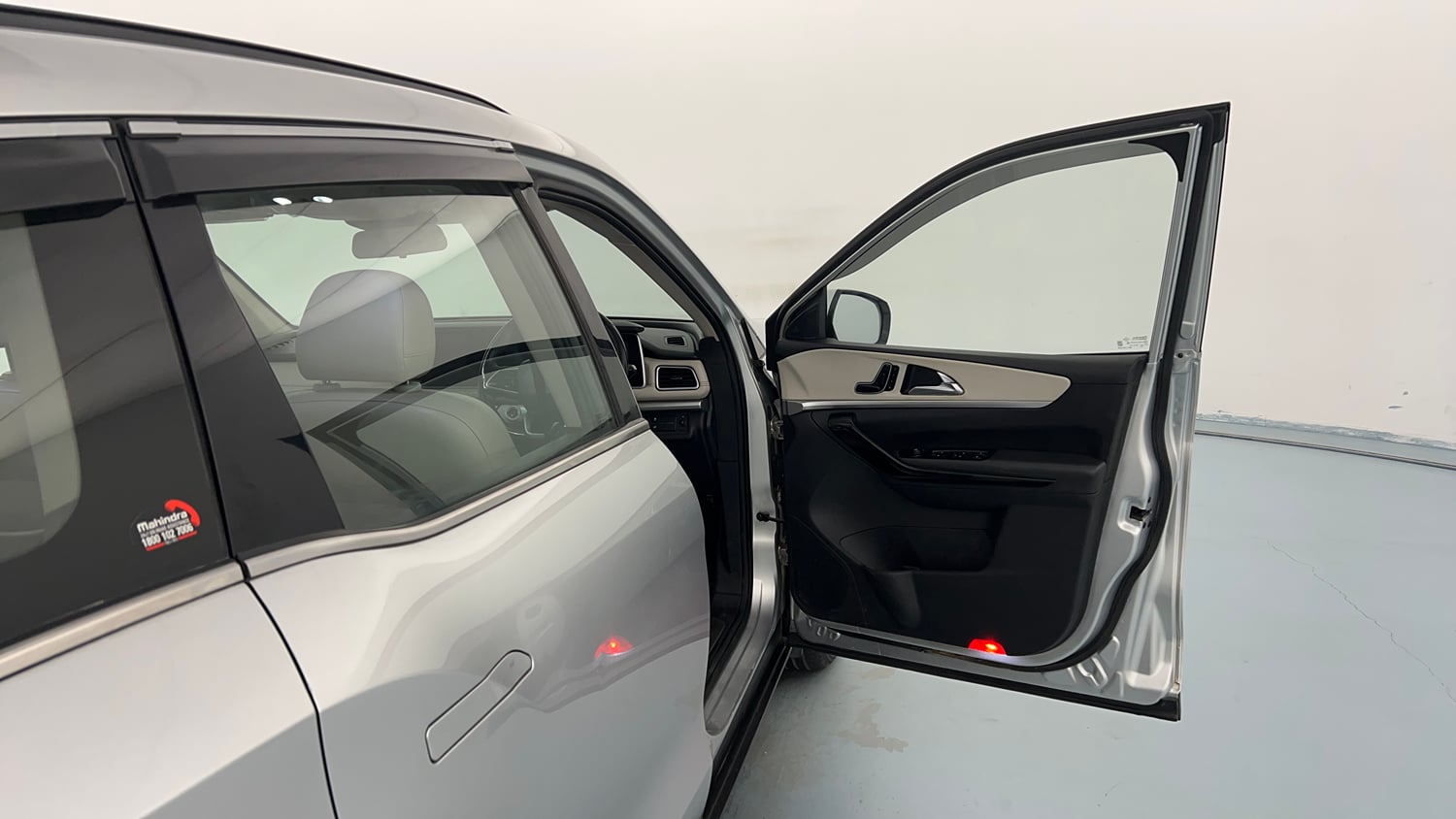 Used 2022 Mahindra XUV700 AX 7 Petrol MT 7 STR Petrol Manual interior RIGHT FRONT DOOR OPEN VIEW