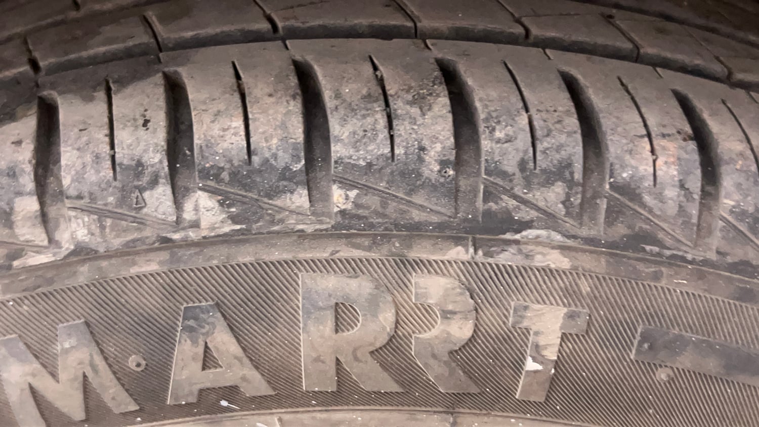 Used 2015 Hyundai Grand i10 Sportz 1.2 Kappa VTVT Petrol Manual tyres LEFT REAR TYRE TREAD VIEW