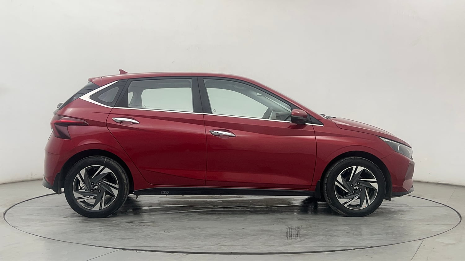 Used 2021 Hyundai New i20 Asta (O) 1.2 MT Petrol Manual exterior RIGHT SIDE VIEW
