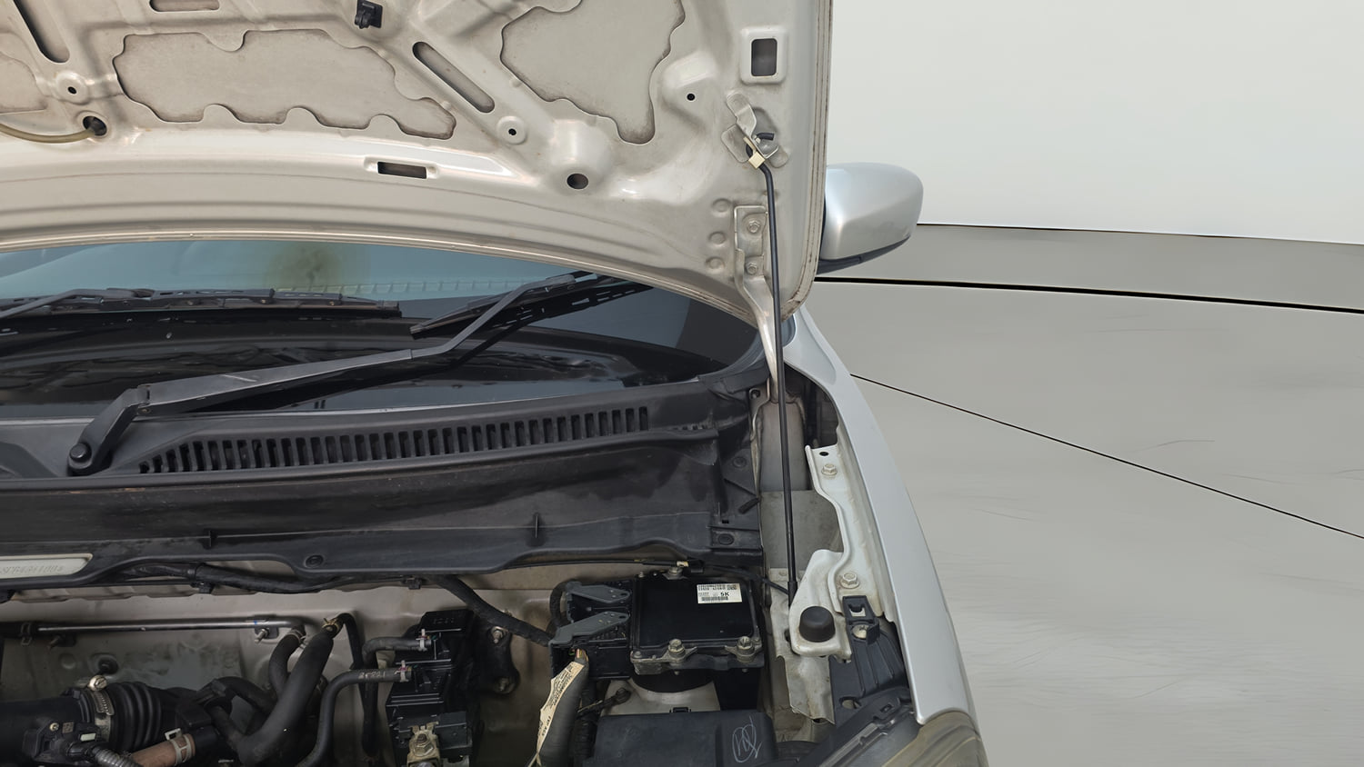 Used 2023 Maruti Suzuki S-Presso VXi Plus (O) AMT Petrol Automatic engine ENGINE LEFT SIDE HINGE & APRON VIEW