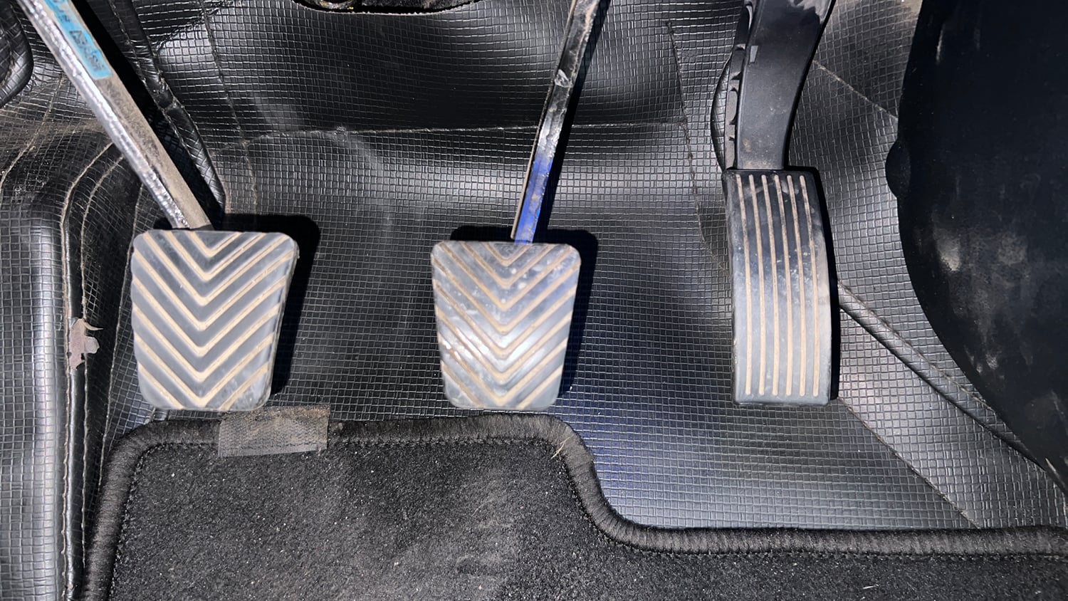 Used 2021 Hyundai New i20 Asta (O) 1.2 MT Petrol Manual interior PEDALS VIEW