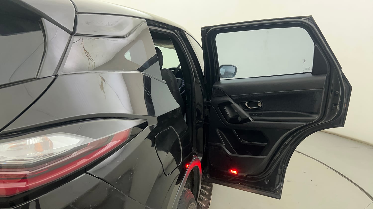 Used 2022 Tata Harrier XZA Plus Dark Edition Diesel Automatic interior RIGHT REAR DOOR OPEN VIEW