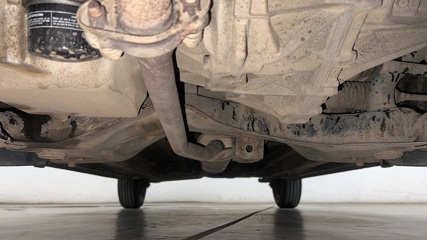 Used 2017 Maruti Suzuki Celerio ZXI (O) AMT Petrol Automatic extra FRONT LEFT UNDERBODY VIEW