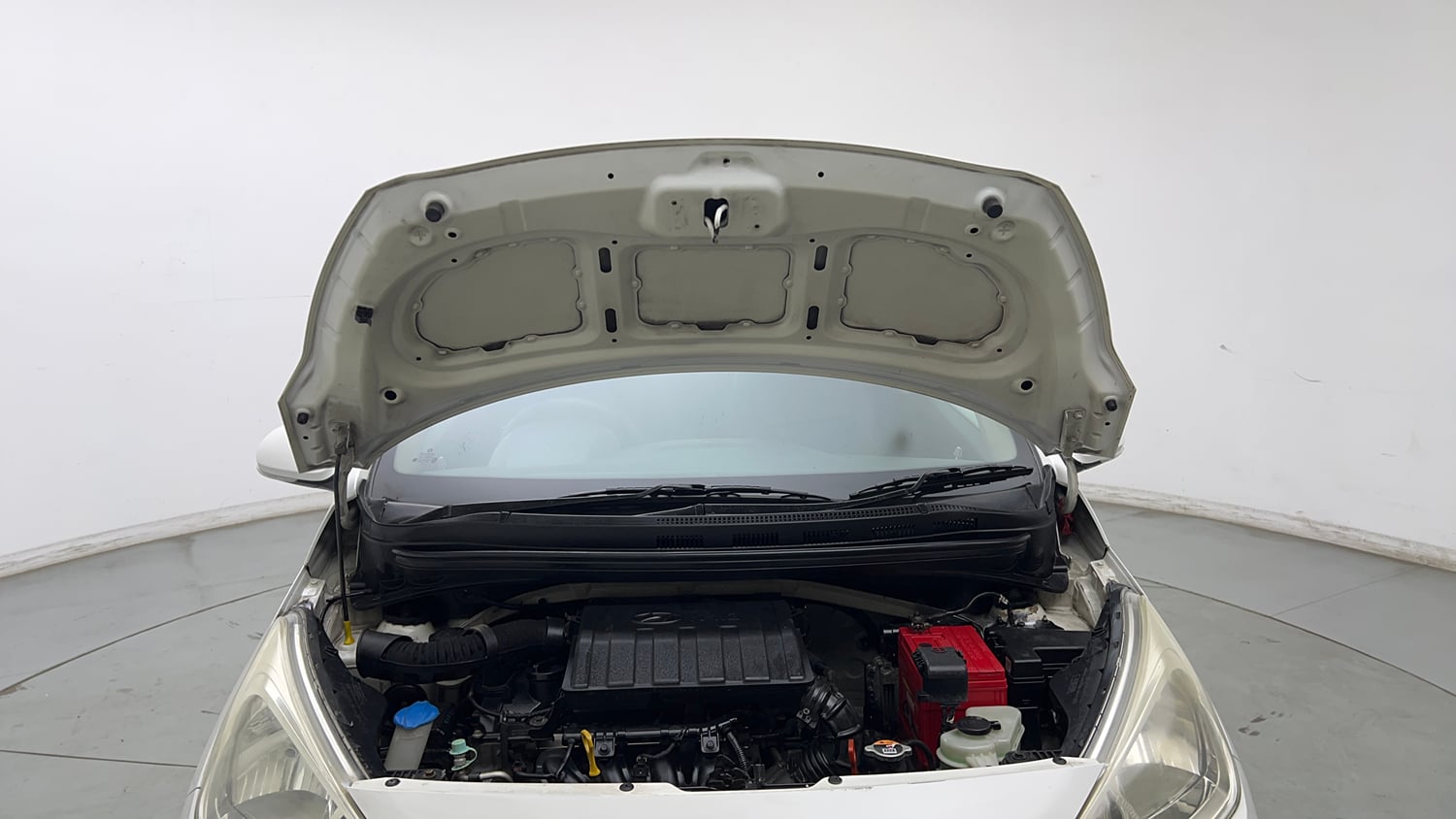 Used 2014 Hyundai Grand i10 Sportz AT 1.2 Kappa VTVT Petrol Automatic engine ENGINE & BONNET OPEN FRONT VIEW