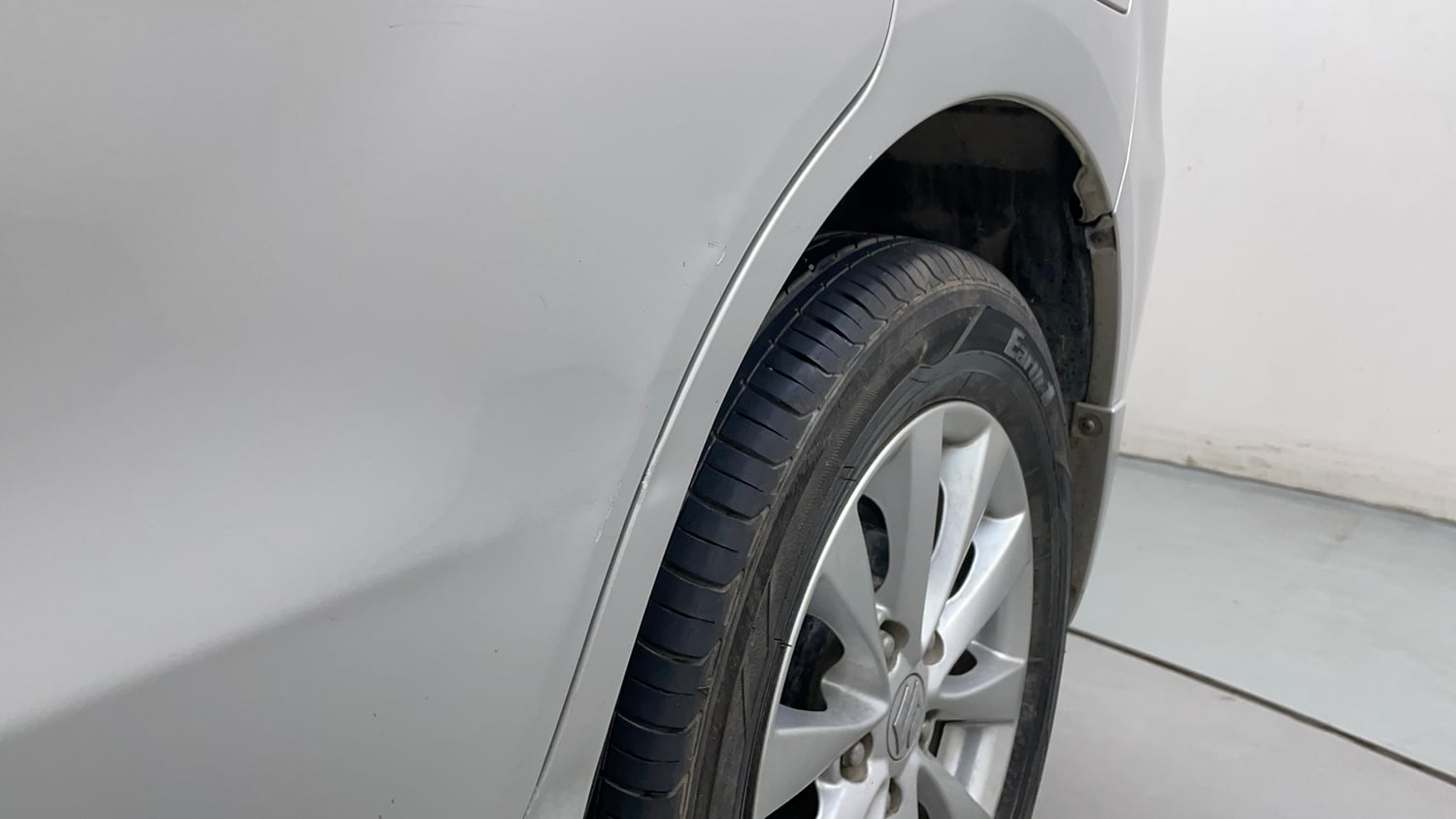 Used 2014 Maruti Suzuki Ertiga ZXi Petrol Manual dents MINOR SCRATCH