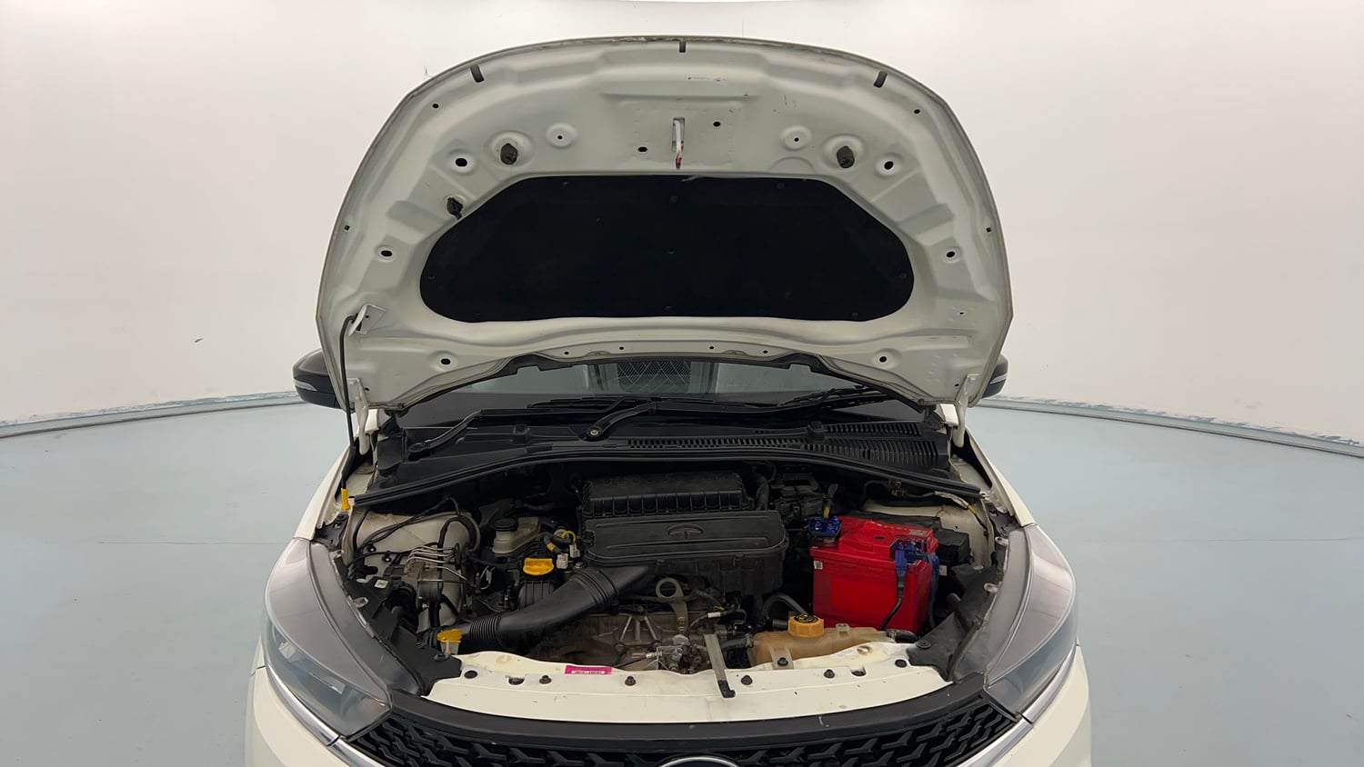 Used 2020 Tata Tiago XZ Plus Petrol Manual engine ENGINE & BONNET OPEN FRONT VIEW