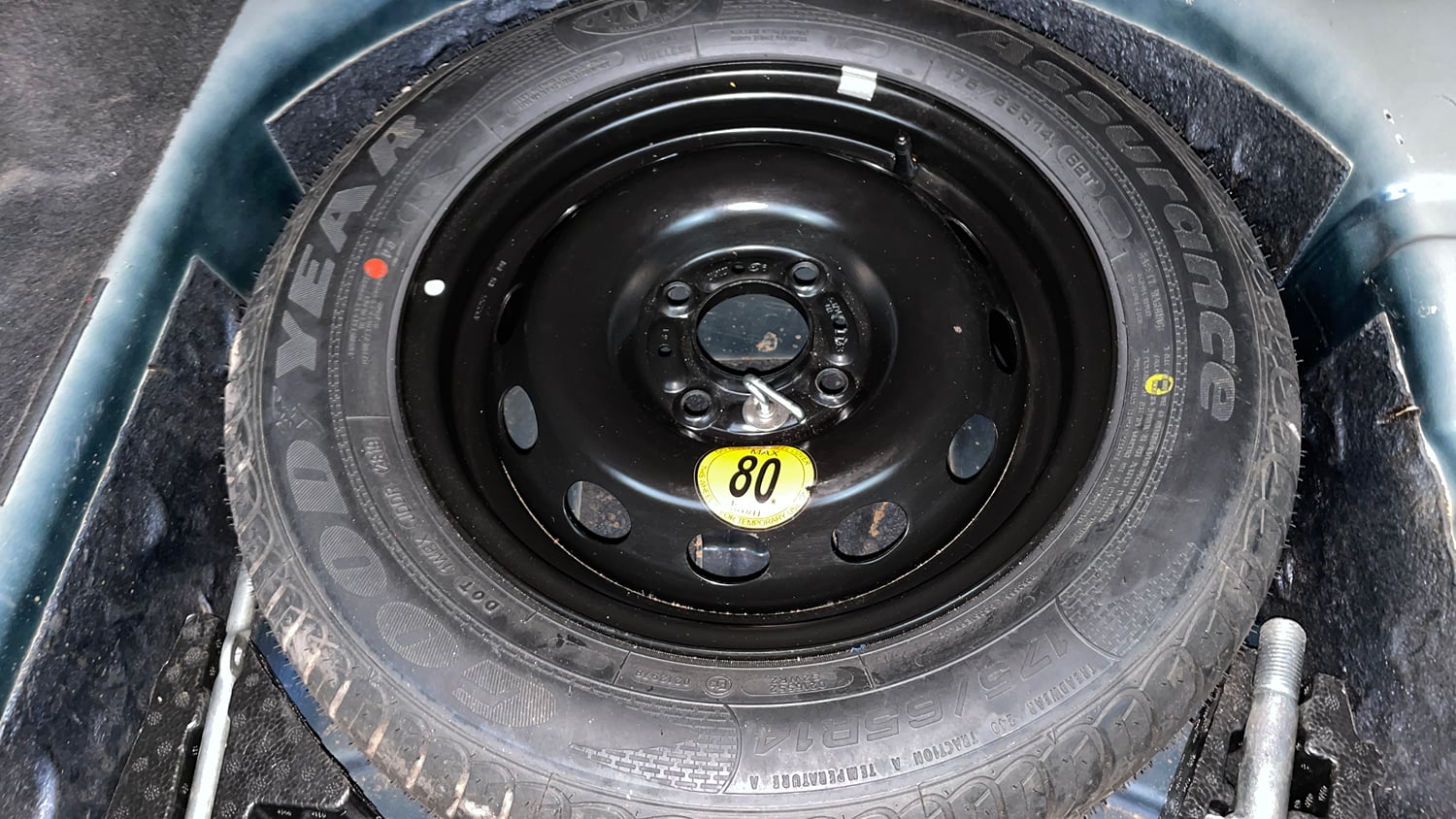 Used 2019 Tata Tigor Revotron XZA+ Petrol Automatic tyres SPARE TYRE VIEW
