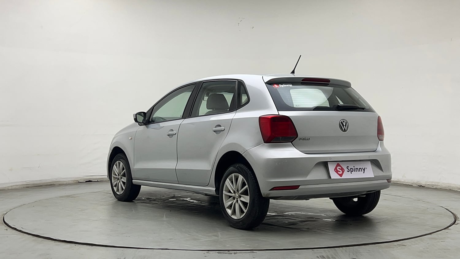 Used 2014 Volkswagen Polo Highline1.2L (P) Petrol Manual exterior LEFT REAR CORNER VIEW