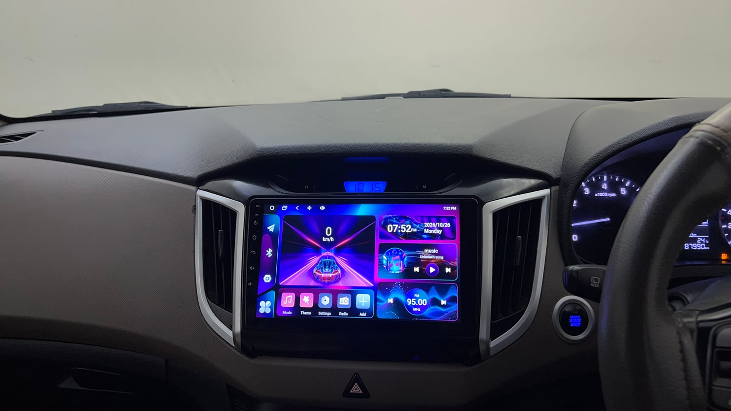 Used 2017 Hyundai Creta SX Plus 1.6 AT Petrol Petrol Automatic top_features Integrated (in-dash) music system