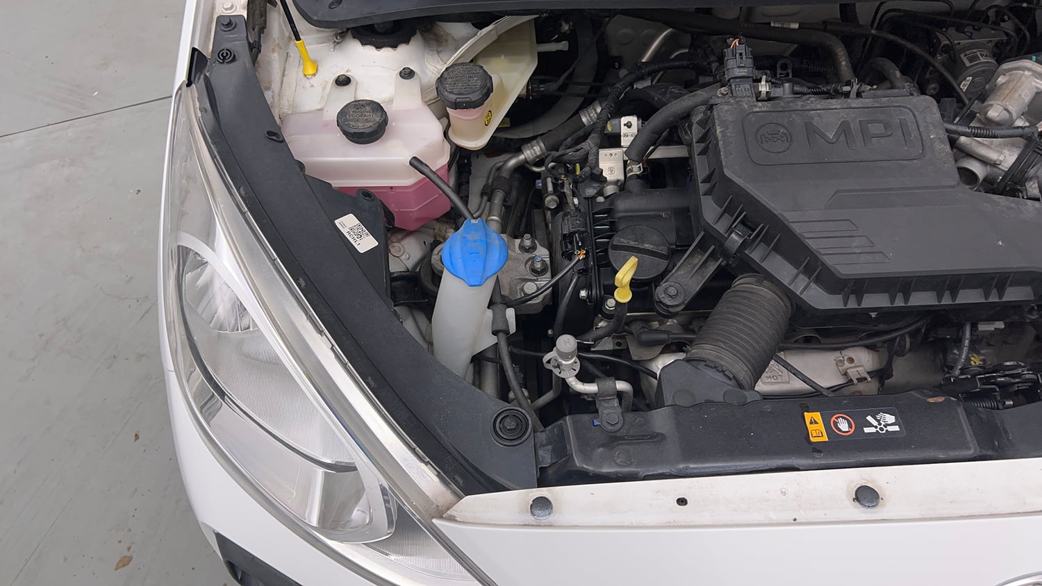 Used 2022 Hyundai Santro Era Executive Petrol Manual engine ENGINE RIGHT SIDE VIEW