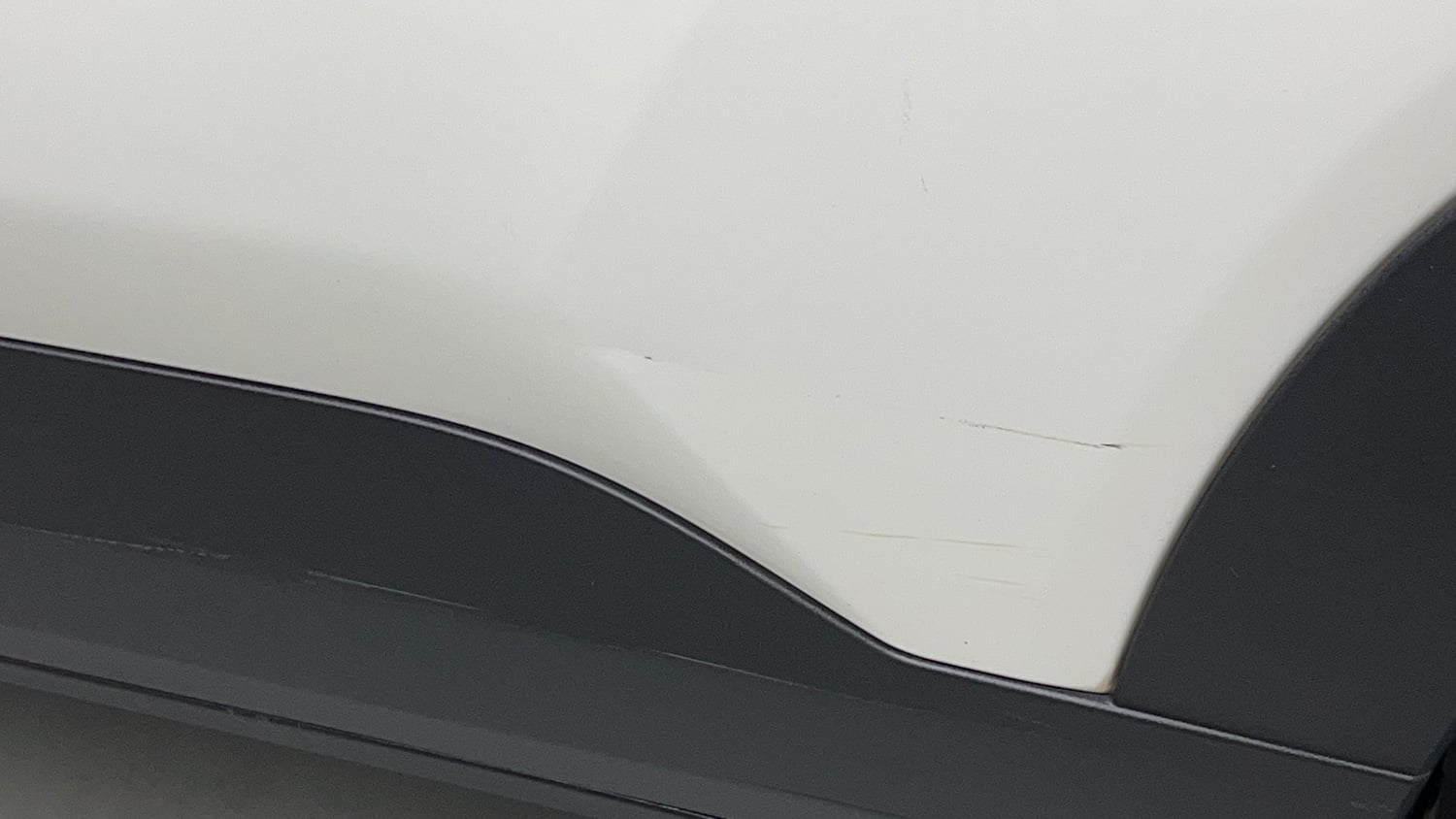 Used 2022 Maruti Suzuki Brezza ZXi Petrol Manual dents MINOR SCRATCH