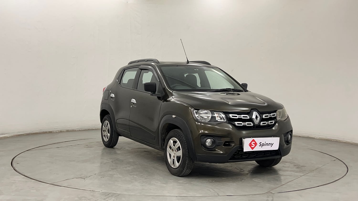 Used 2016 Renault Kwid RXT Petrol Manual exterior RIGHT FRONT CORNER VIEW
