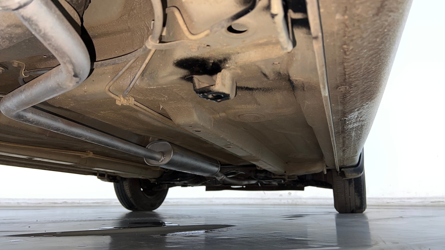 Used 2018 Maruti Suzuki Celerio ZXi AMT Petrol Automatic extra REAR RIGHT UNDERBODY VIEW
