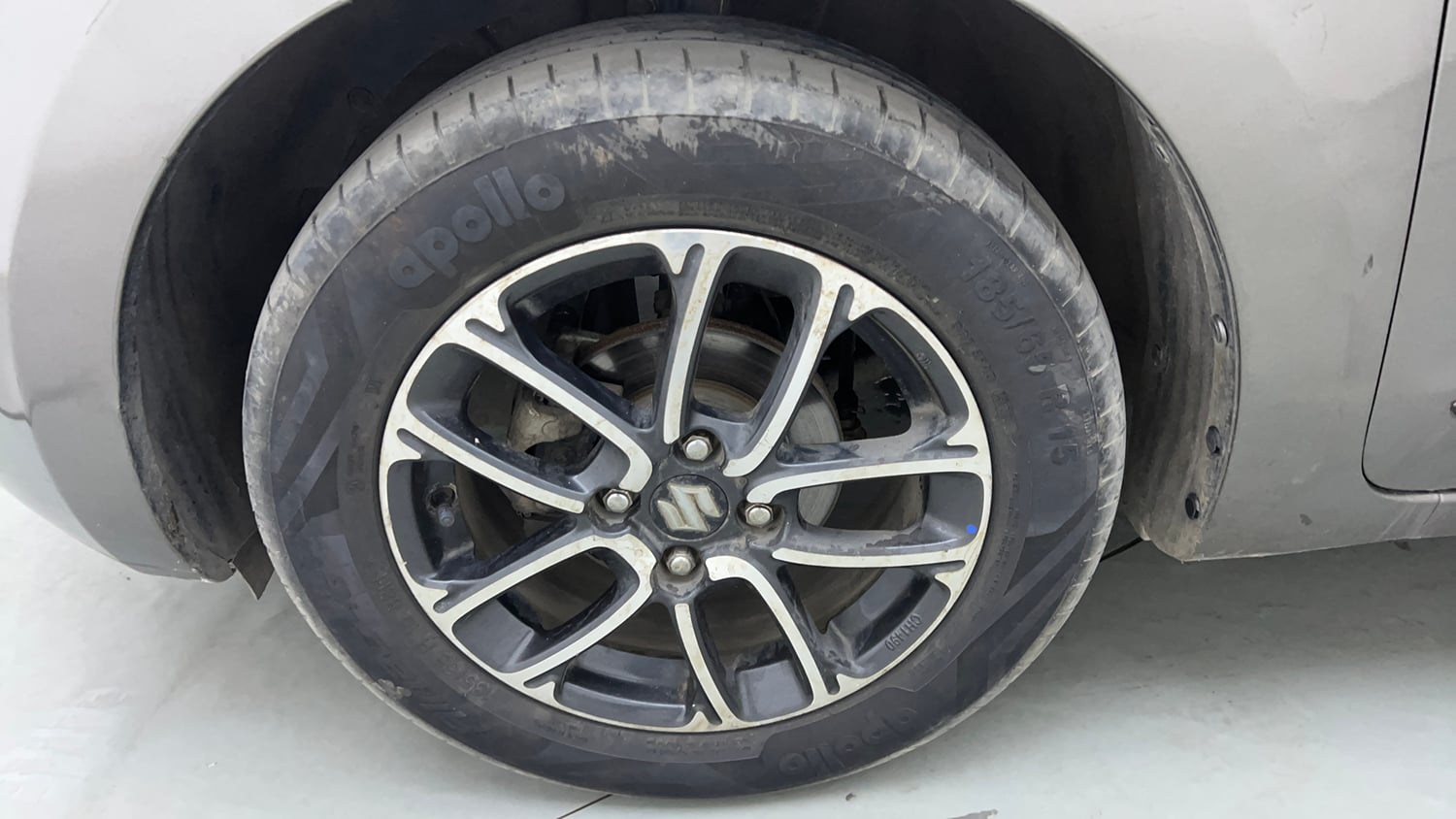 Used 2018 Maruti Suzuki Swift ZXi Plus Petrol Manual tyres LEFT FRONT TYRE RIM VIEW