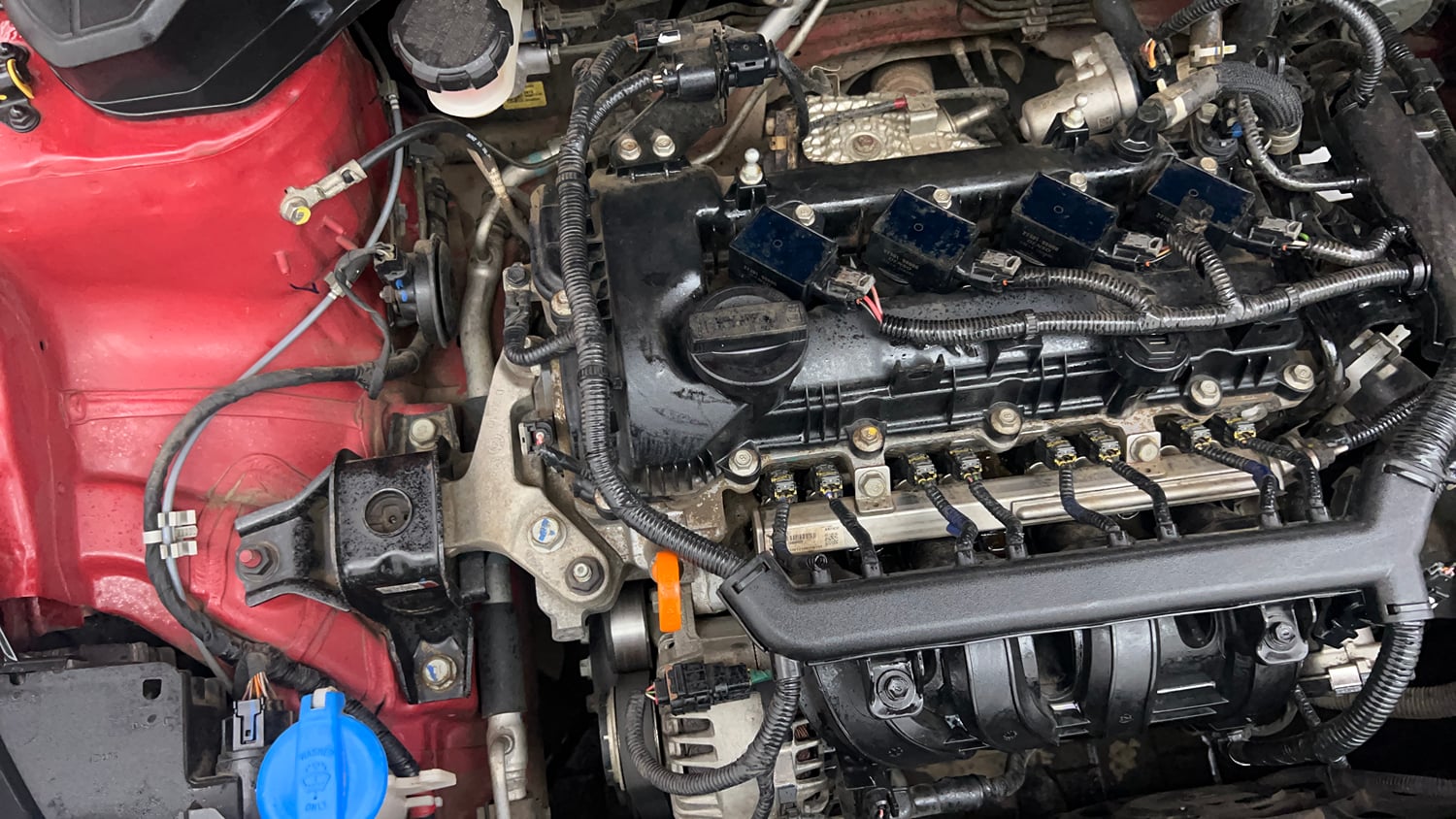 Used 2021 Hyundai New i20 Asta (O) 1.2 MT Petrol Manual engine ENGINE RIGHT SIDE VIEW