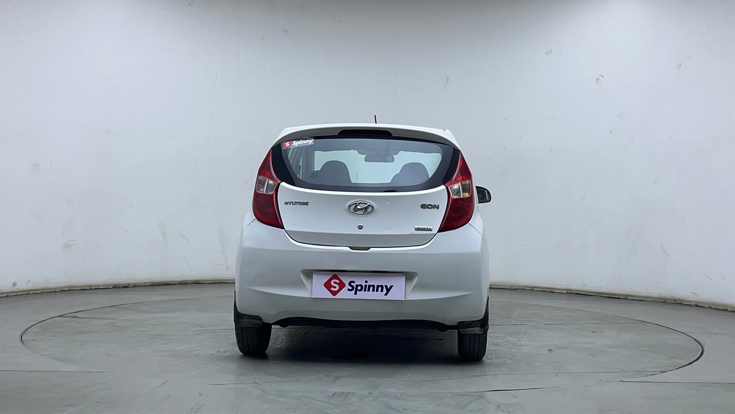 Used 2013 Hyundai Eon Sportz Petrol Manual exterior BACK VIEW