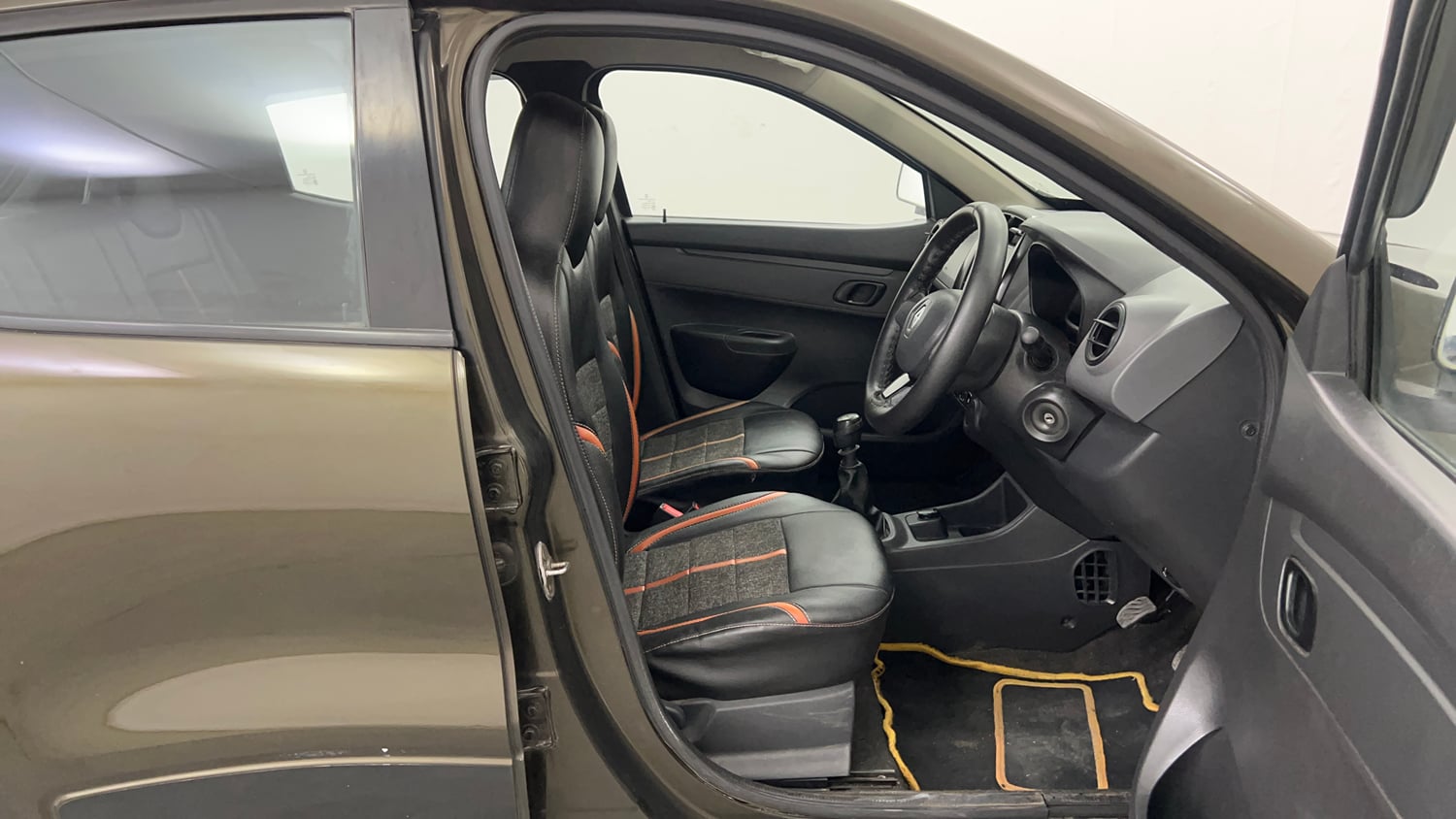 Used 2016 Renault Kwid RXT Petrol Manual interior RIGHT SIDE FRONT DOOR CABIN VIEW