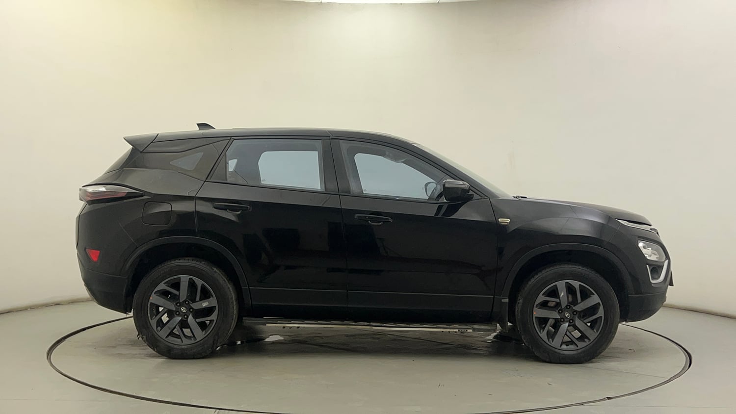 Used 2022 Tata Harrier XZA Plus Dark Edition Diesel Automatic exterior RIGHT SIDE VIEW