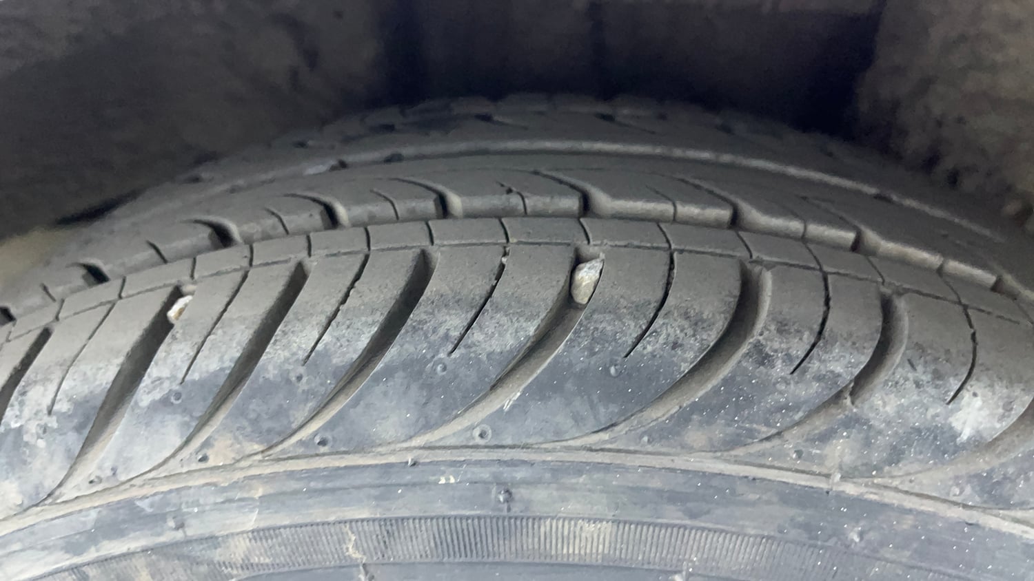Used 2013 Hyundai Eon Sportz Petrol Manual tyres LEFT REAR TYRE TREAD VIEW