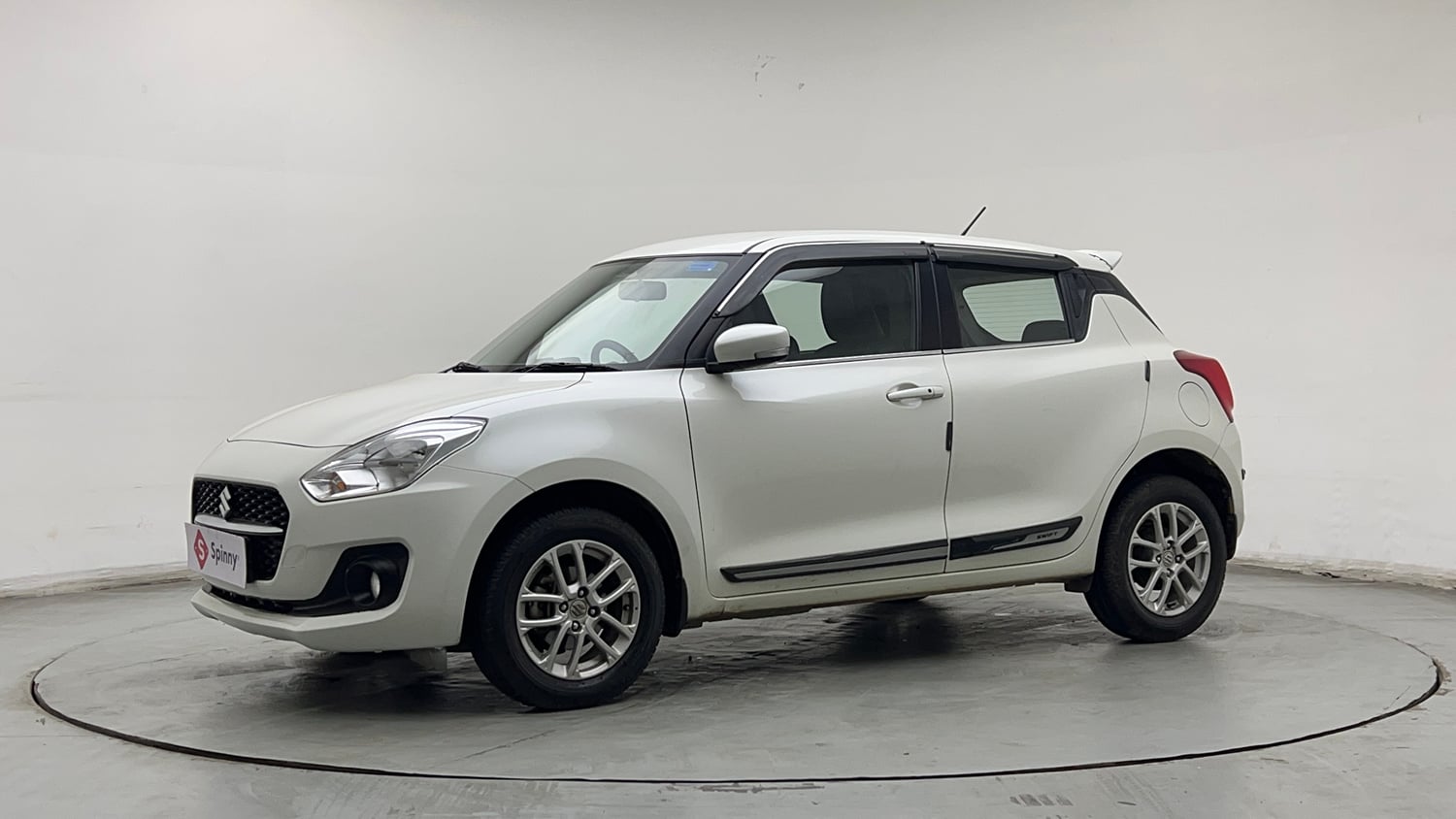 Used 2023 Maruti Suzuki Swift ZXi Petrol Manual Car for Sale in Noida ...