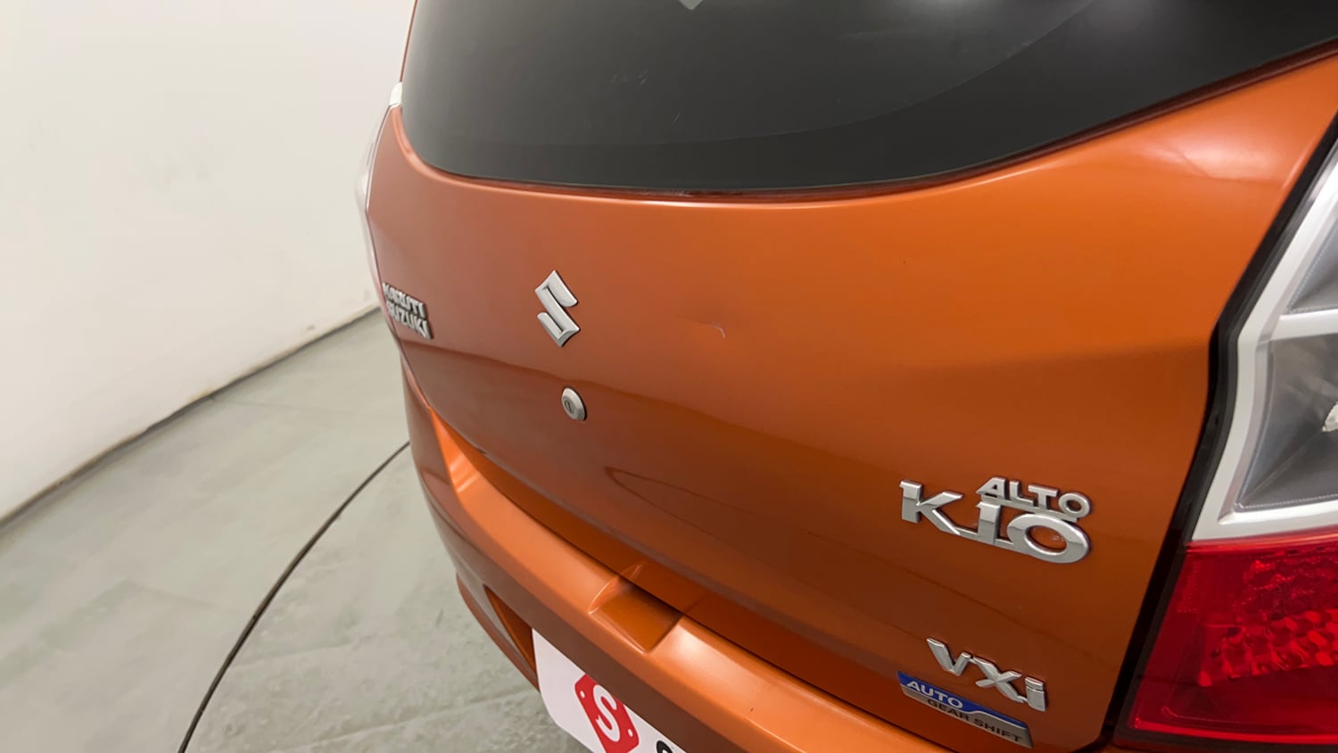 Used 2019 maruti-suzuki Alto K10 VXi (O) AMT Petrol Automatic dents MINOR DENT