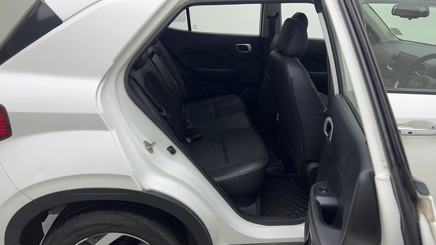 Used 2021 Hyundai Venue SX (O) 1.0 Turbo Petrol Manual interior RIGHT SIDE REAR DOOR CABIN VIEW