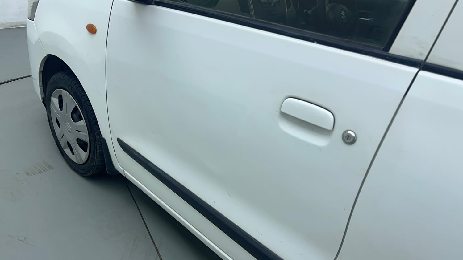 Used 2014 Maruti Suzuki Wagon R VXI Petrol Manual dents MINOR SCRATCH