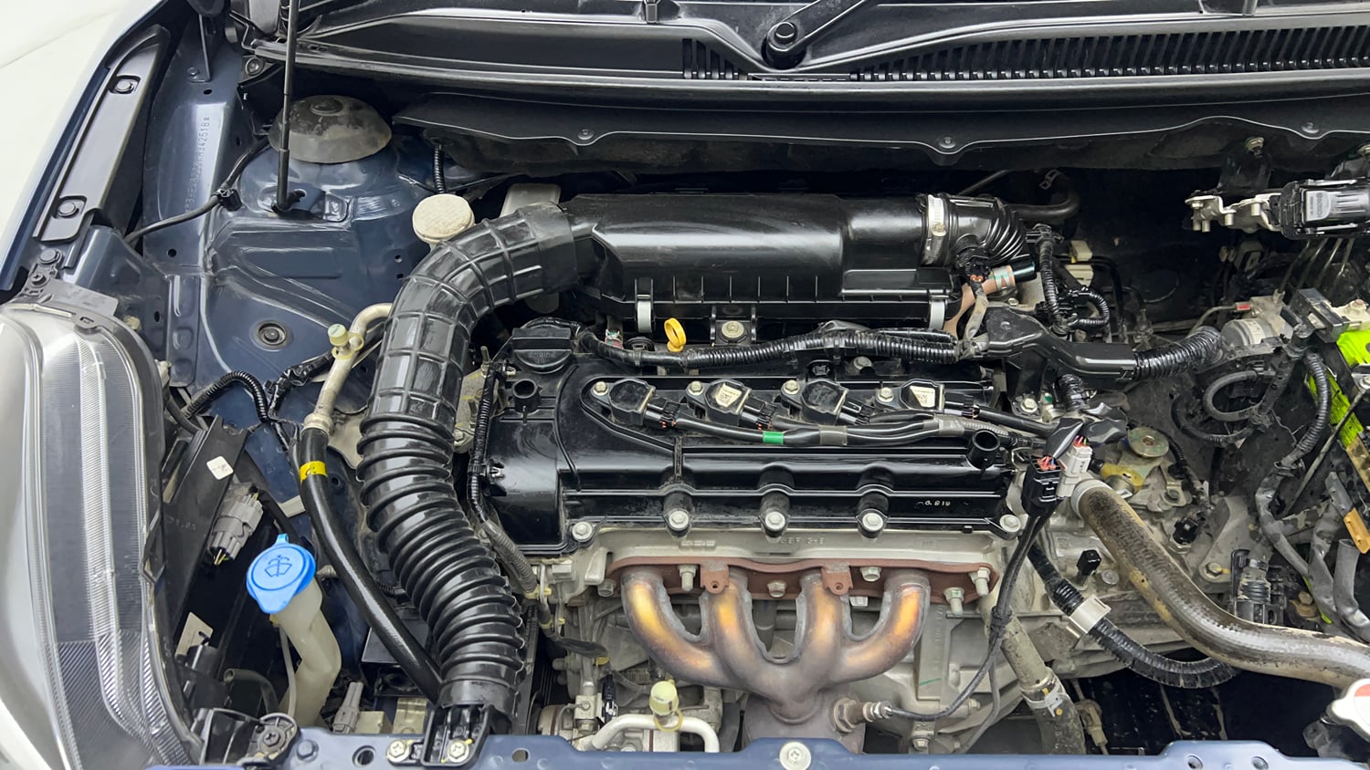 Used 2019 Maruti Suzuki Baleno Zeta Petrol Manual engine ENGINE RIGHT SIDE VIEW
