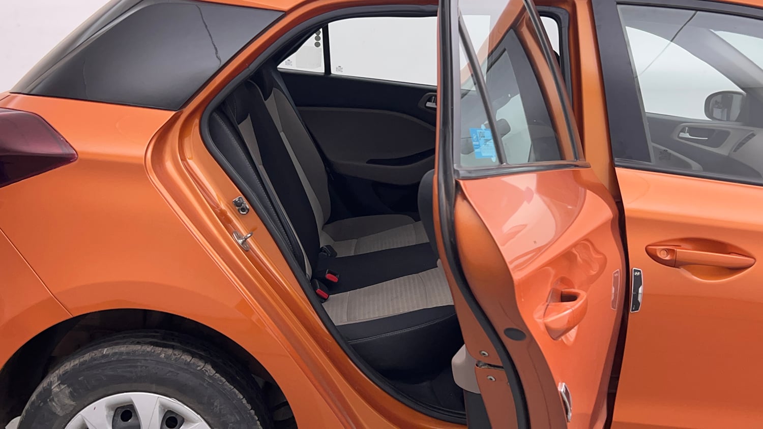 Used 2020 Hyundai Elite i20 Magna Plus 1.2 Petrol Manual interior RIGHT SIDE REAR DOOR CABIN VIEW