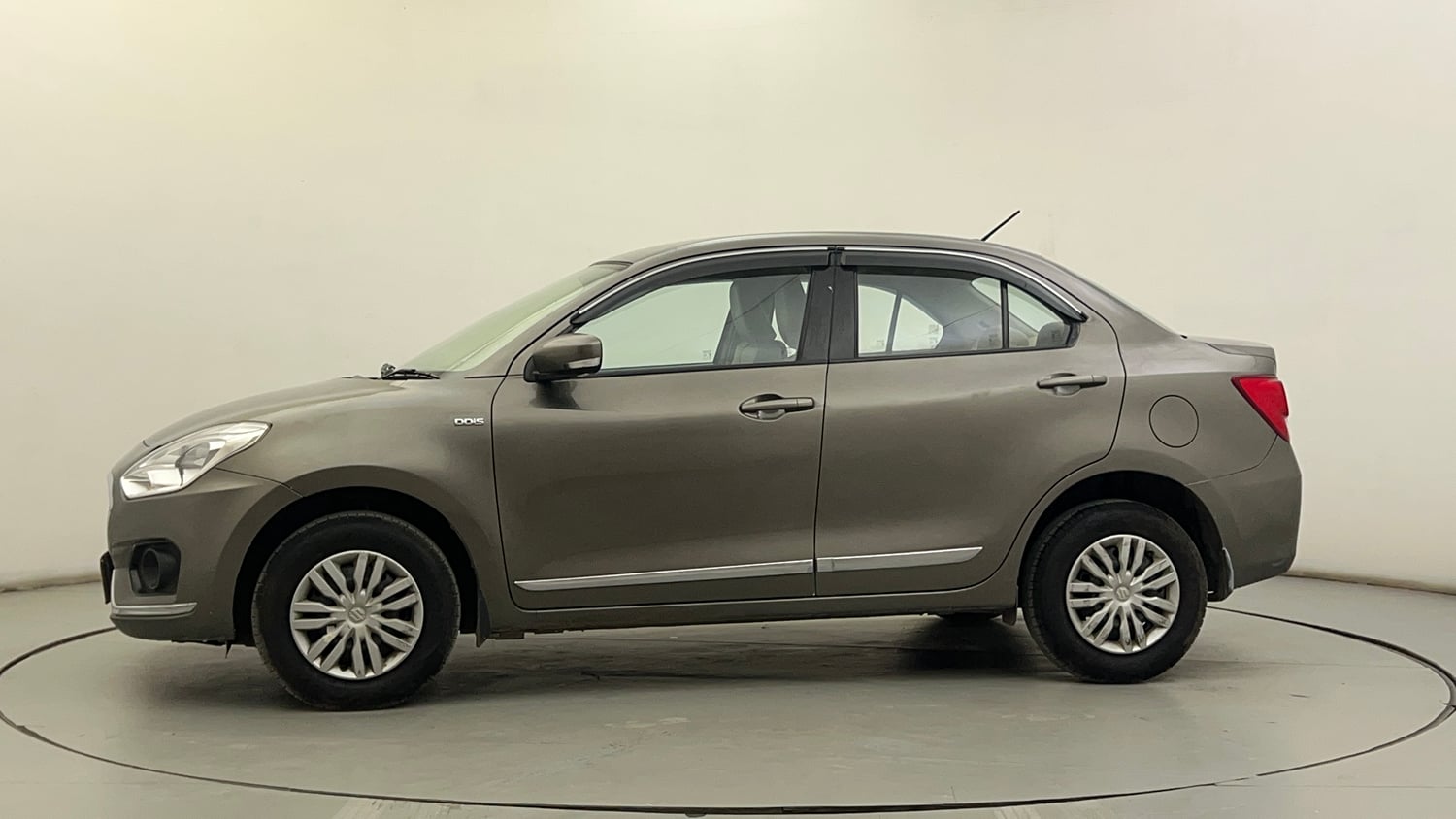 Used 2018 Maruti Suzuki Dzire VDi AMT Diesel Automatic exterior LEFT SIDE VIEW