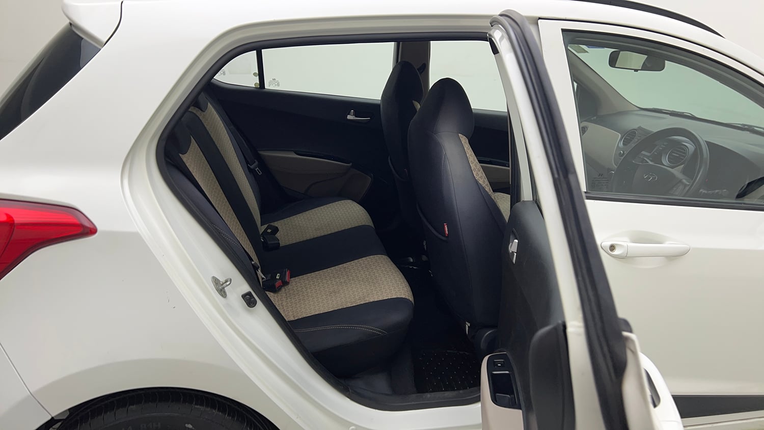 Used 2016 Hyundai Grand i10 Sportz 1.2 Kappa VTVT Petrol Manual interior RIGHT SIDE REAR DOOR CABIN VIEW
