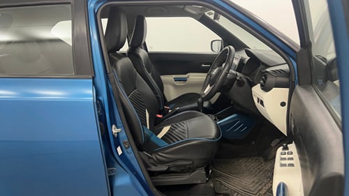 Used 2017 Maruti Suzuki Ignis Alpha 1.2 MT Petrol Manual interior RIGHT SIDE FRONT DOOR CABIN VIEW