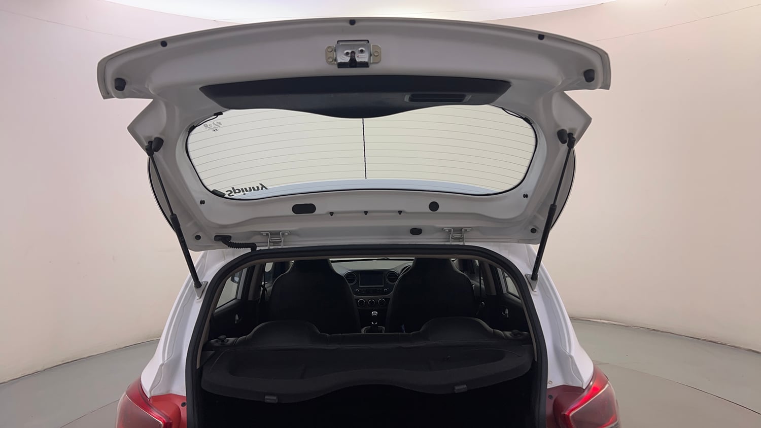 Used 2019 Hyundai Grand i10 Sportz 1.2 Kappa VTVT Petrol Manual interior DICKY DOOR OPEN VIEW