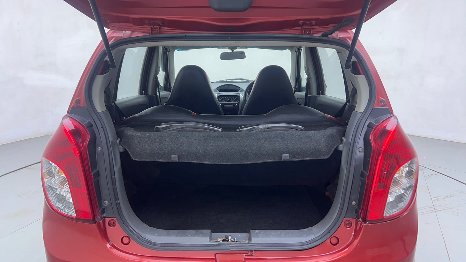 Used 2016 Maruti Suzuki Alto 800 Vxi Petrol Manual interior DICKY INSIDE VIEW