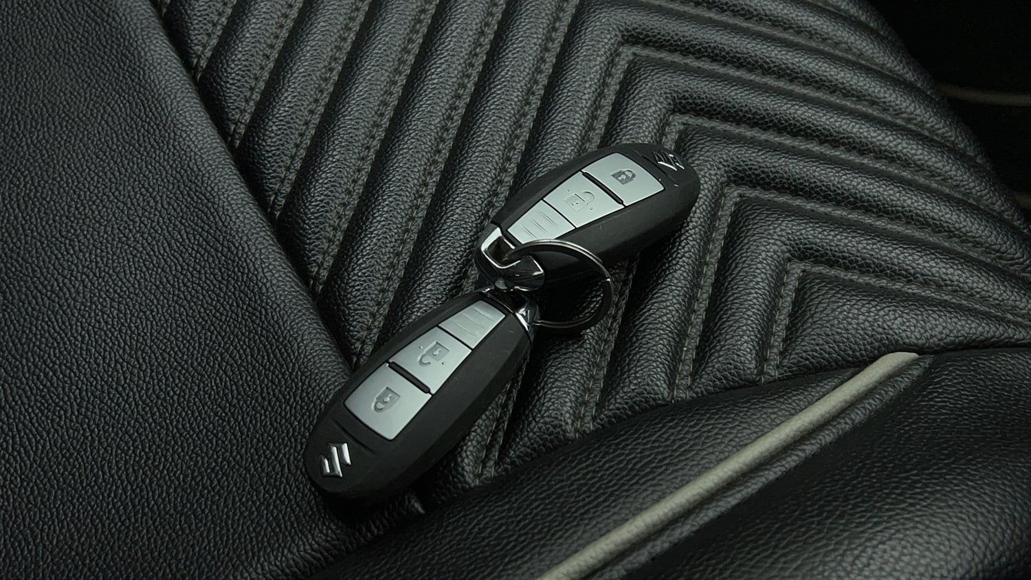 Used 2020 Maruti Suzuki Ignis Alpha 1.2 AMT Petrol Automatic extra CAR KEY VIEW