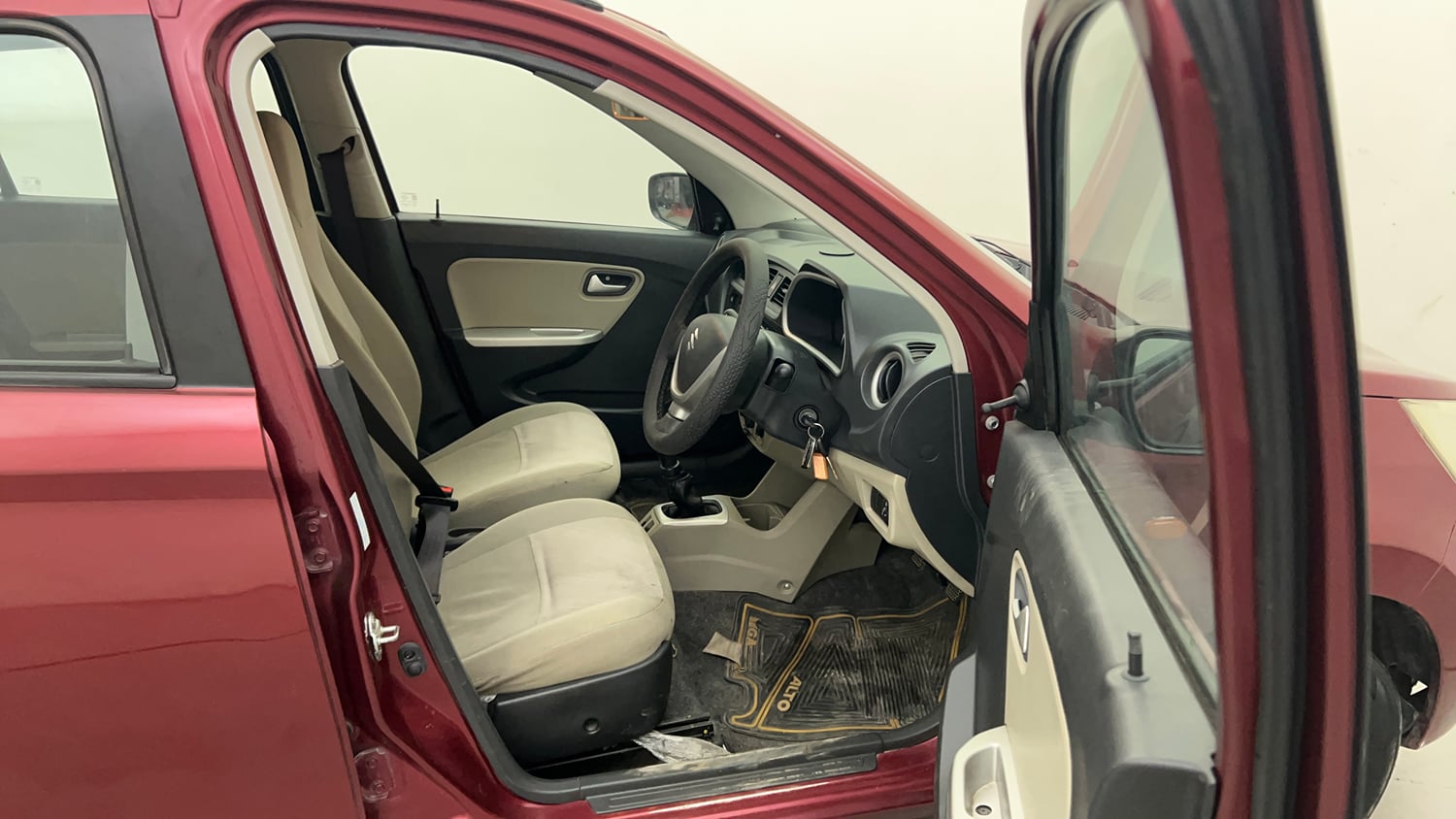 Used 2016 Maruti Suzuki Alto K10 VXi Petrol Manual interior RIGHT SIDE FRONT DOOR CABIN VIEW
