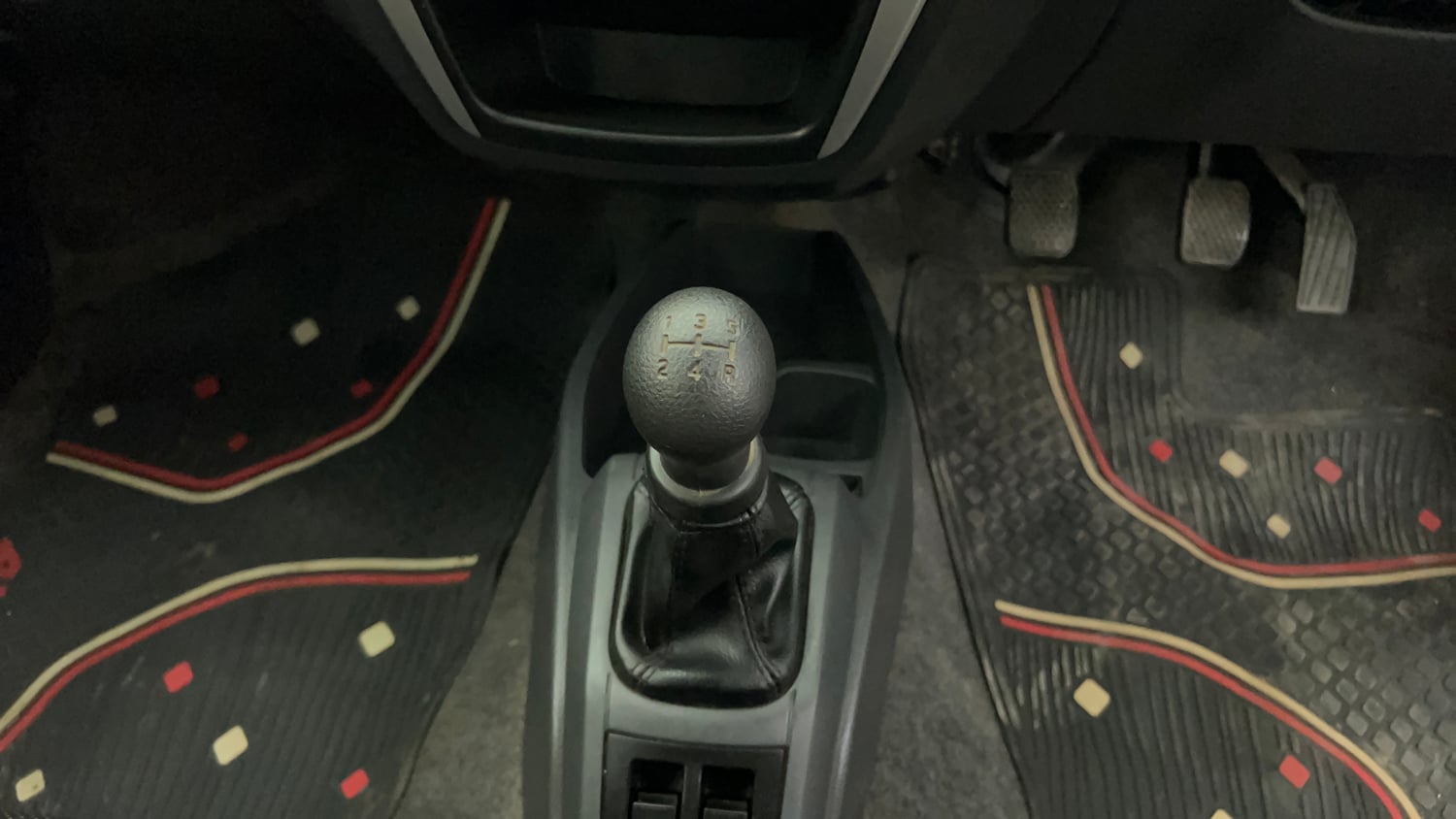 Used 2017 Maruti Suzuki Alto 800 LXi Petrol Manual interior GEAR  KNOB VIEW